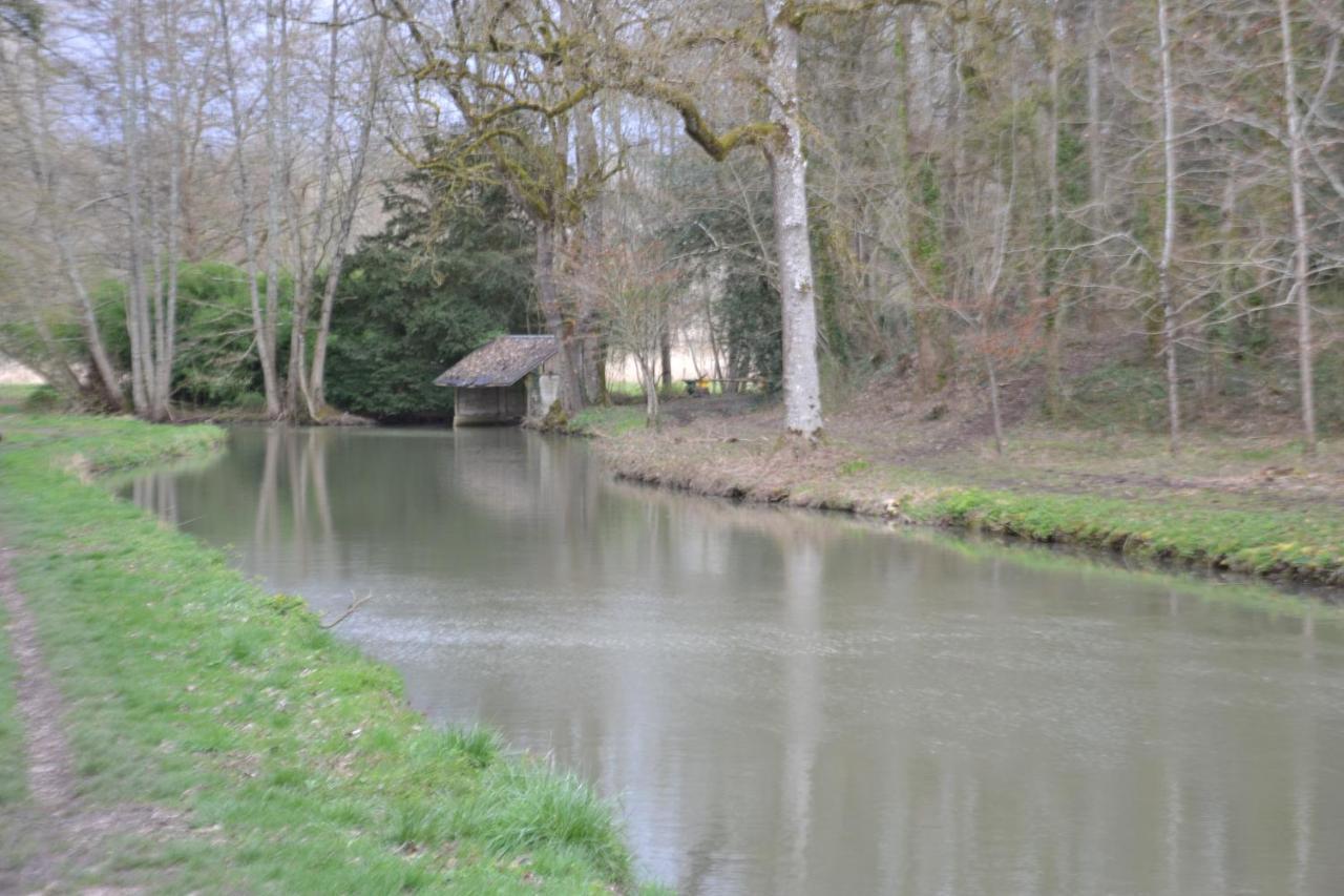 Le Moulin Et L'Olivier Three Bedroom Suite Chambon-sur-Cisse Exterior photo